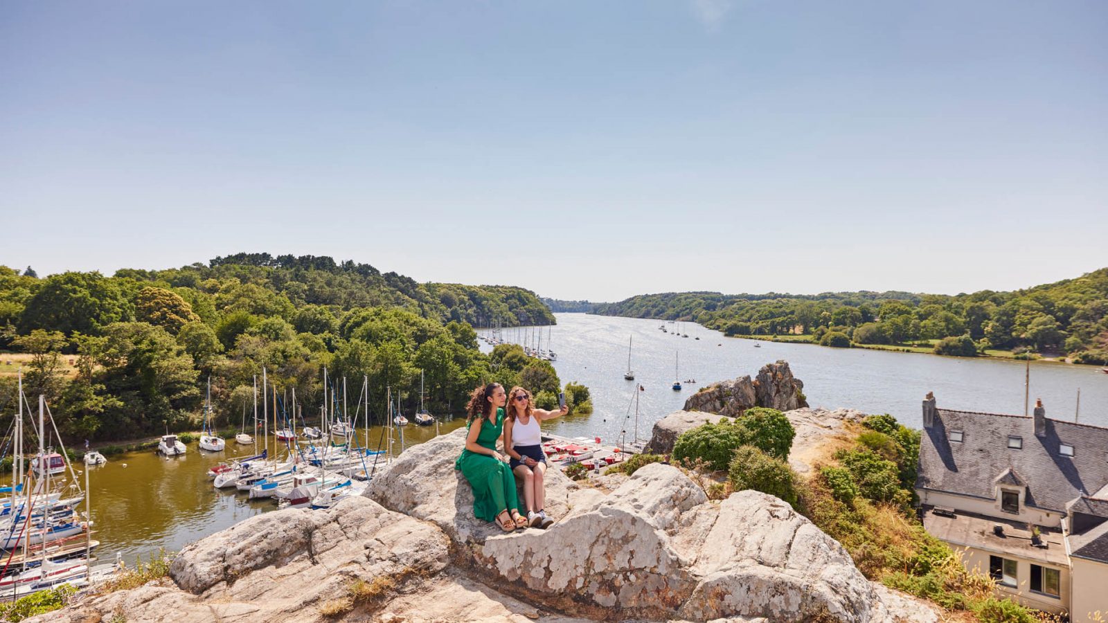 Petite Cité de Caractère® : pourquoi on tombe toujours amoureux de La Roche-Bernard ? 💖